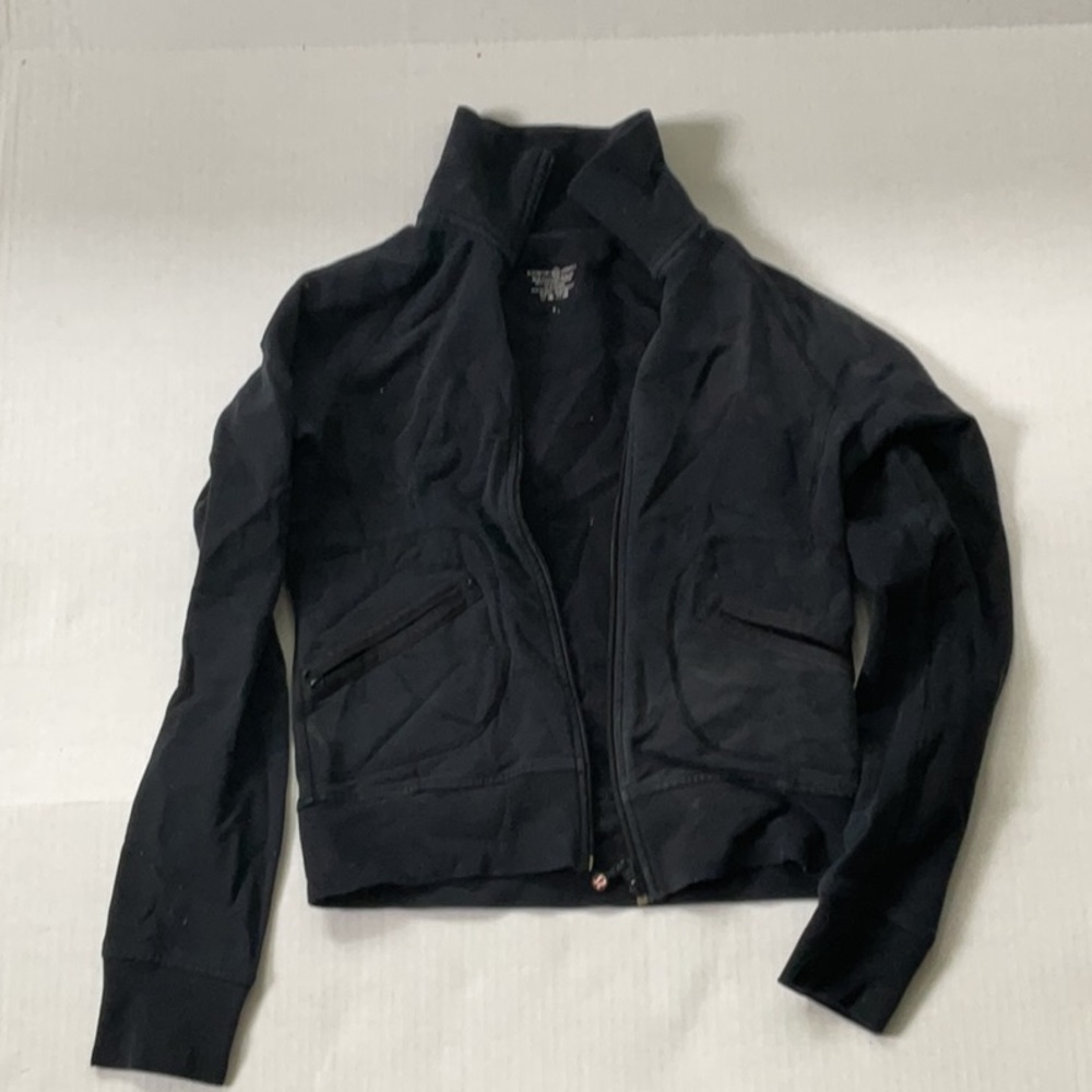 Vintage Lululemon black jacket Size M
